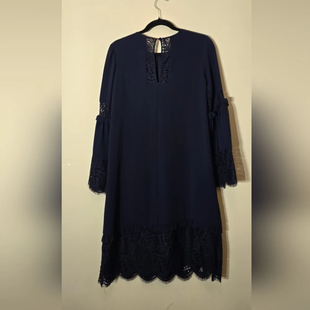 Micheal Kors Women's Navy Lace-Trim Shift Dress Size Small (Free Shipping 🚚✨️)